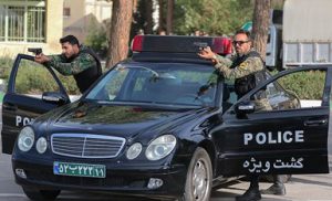 پلیس در حال تعقیب عاملان تیراندازی در فسا