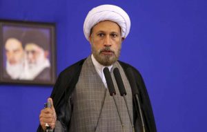 دهه محرم ایام فریاد زدن علیه فاسقان است