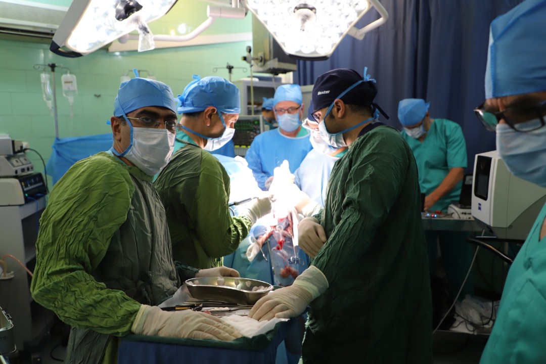 انجام عمل جراحی کاشت ساقه مغز در بیمارستان شهید چمران شیراز