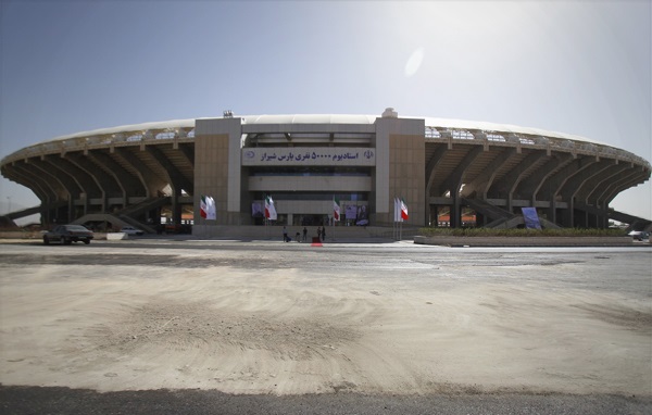 ورزشگاه پارس شیراز با چمن استاندارد مهیای برگزاری فینال جام حذفی فوتبال می‌شود