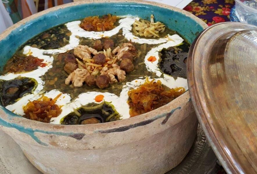 گشایش جشنواره غذاهای سنتی و سوغات ، همزمان با  نکوداشت روز اراک