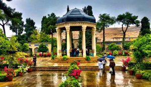 «کنسونانس واژگانی در شعر حافظ»