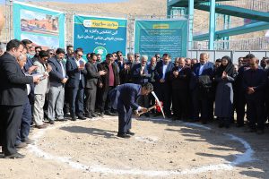 کلنگ مجتمع تفریحی و ورزشی گلستان به زمین زده شد