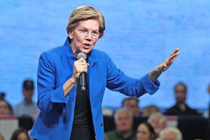 سناتور آمریکا: ترور سلیمانی در آستانه محاکمه ترامپ سوال‌برانگیز است