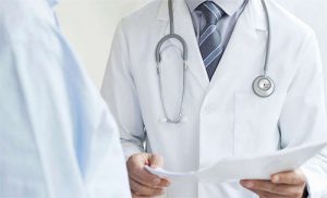  تاکید رییس دانشگاه بر رعایت احترام به بیماران