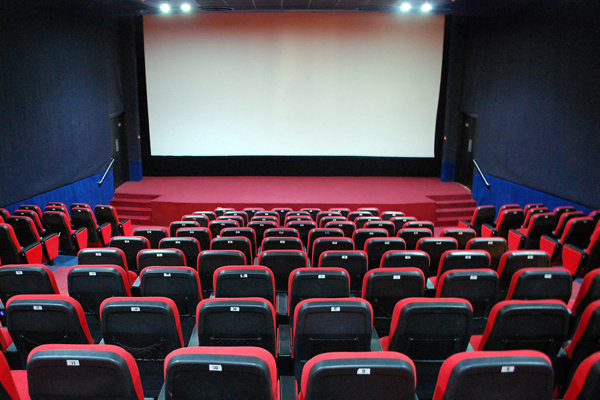 پردیس سینمایی با سه سالن نمایش ، جایگزین سینمای قدیمی زرقان می شود