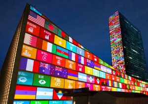 بدون ارتباط با کشورهای دیگر نمی توان به رشد اقتصادی دست یافت