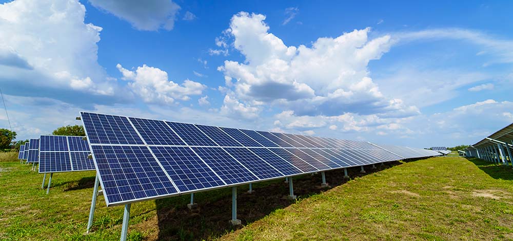 حمایت کمیسیون انرژی اتاق بازرگانی فارس از سرمایه گذاری در حوزه پنل های خورشیدی