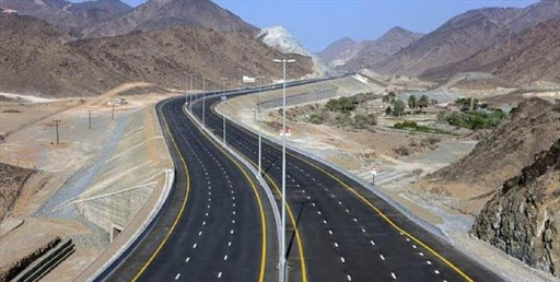  بزرگراه شیراز اصفهان ۱۴۰۰ به بهره برداری می رسد