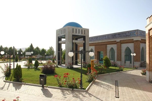 تغسیل ، تکفین و تدفین در آرامستان بهشت احمدی رایگان انجام می شود
