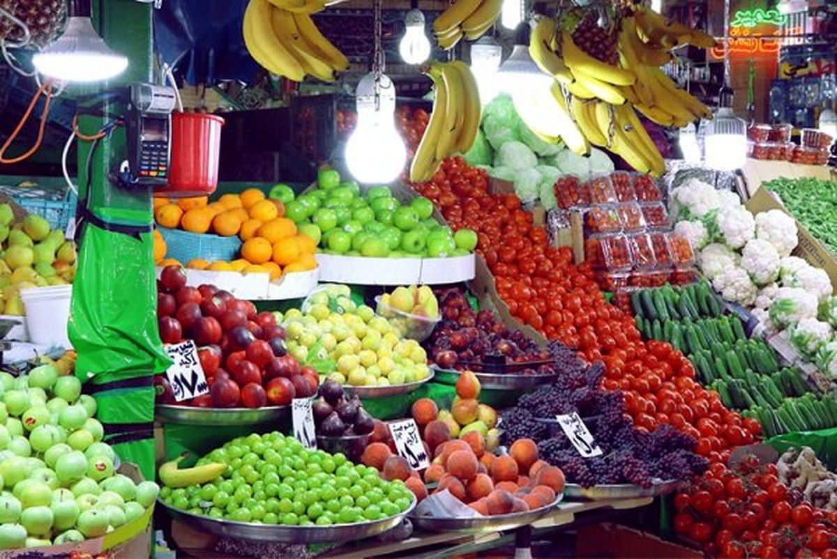 توزیع ذخیره های میوه شب عید در فارس آغاز شد