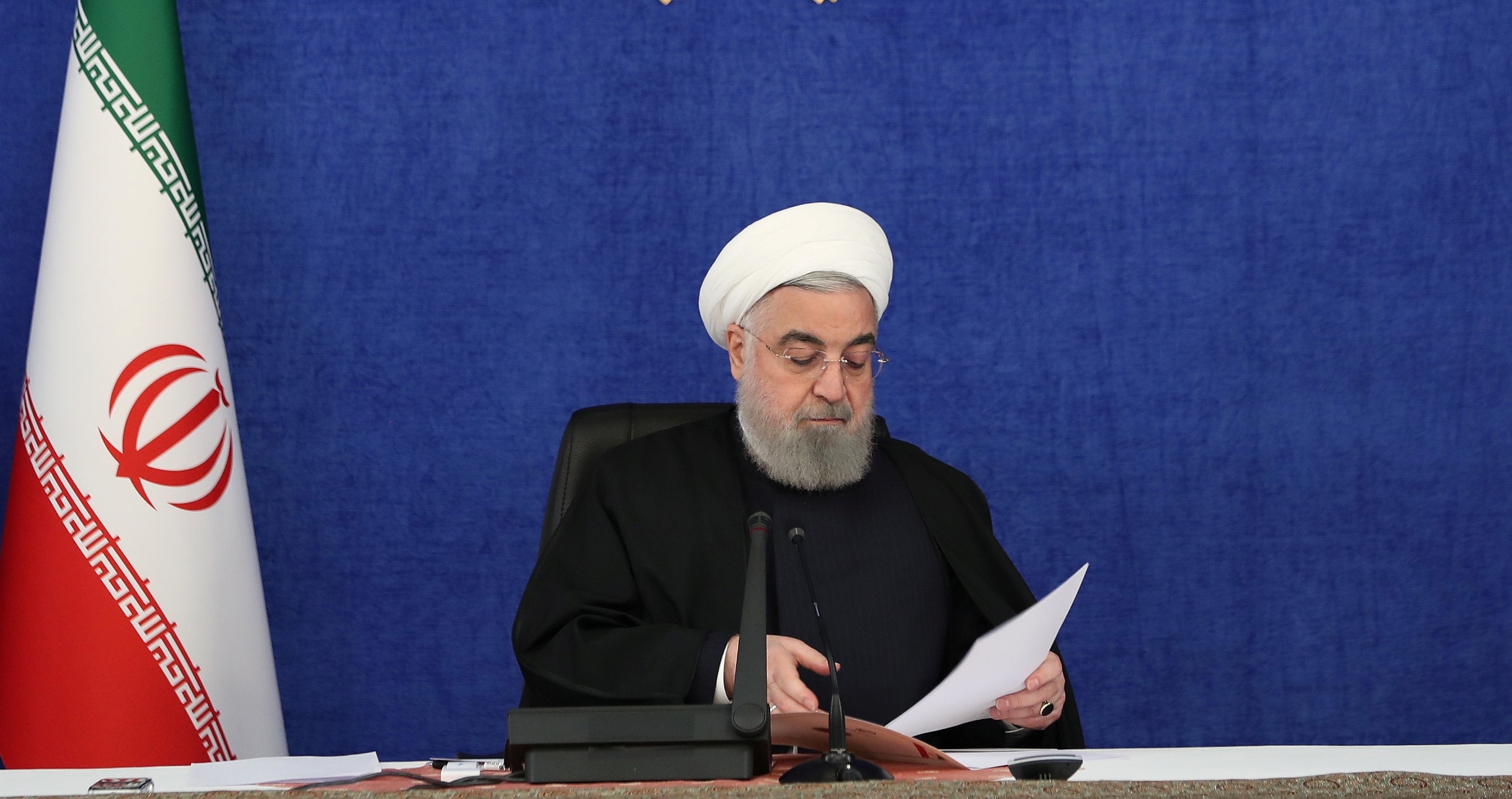 سند منتشر شده درمورد پرداخت پاداش بازنشستگی به دکتر روحانی فاقد صحت است