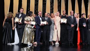 اولین واکنش اصغر فرهادی به دریافت جایزه کن