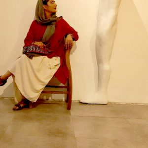 «پرانتز؛ انسان»/گذر به حجم از درگــاه ادبـیات