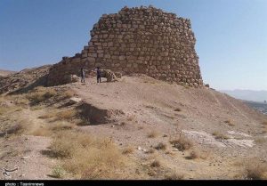 محورهای باستانی و میراث فرهنگی برم دلک وقصر ابونصر ساماندهی می‌شود