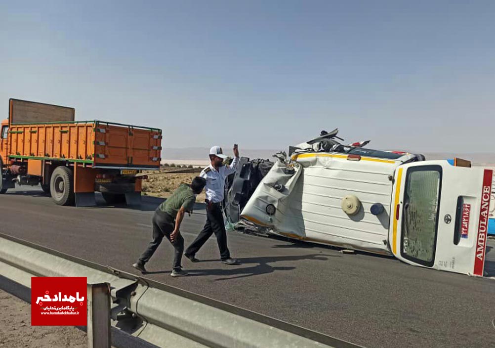 مرگ تکنسین اورژانس در تصادف مرگبار آمبولانس با کامیون