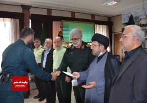 تقدیر از مأموران انتظامی دخیل در دستگیری تروریست حرم مطهر شاهچراغ (ع)