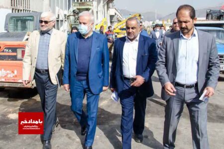 تأکید شهردار شیراز بر نصب روزشمار در پروژه‌های عمرانی 