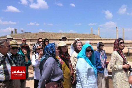 بازدید بیش از ده هزار نفر گردشگری خارجی از آثار تاریخی ، فرهنگی فارس