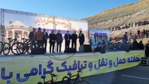 شرکورد بی‌سابقه شهروندان کلان‌شهر شیراز در پیاده‌روی بزرگ خانوادگی هفته ملی حمل‌ونقل